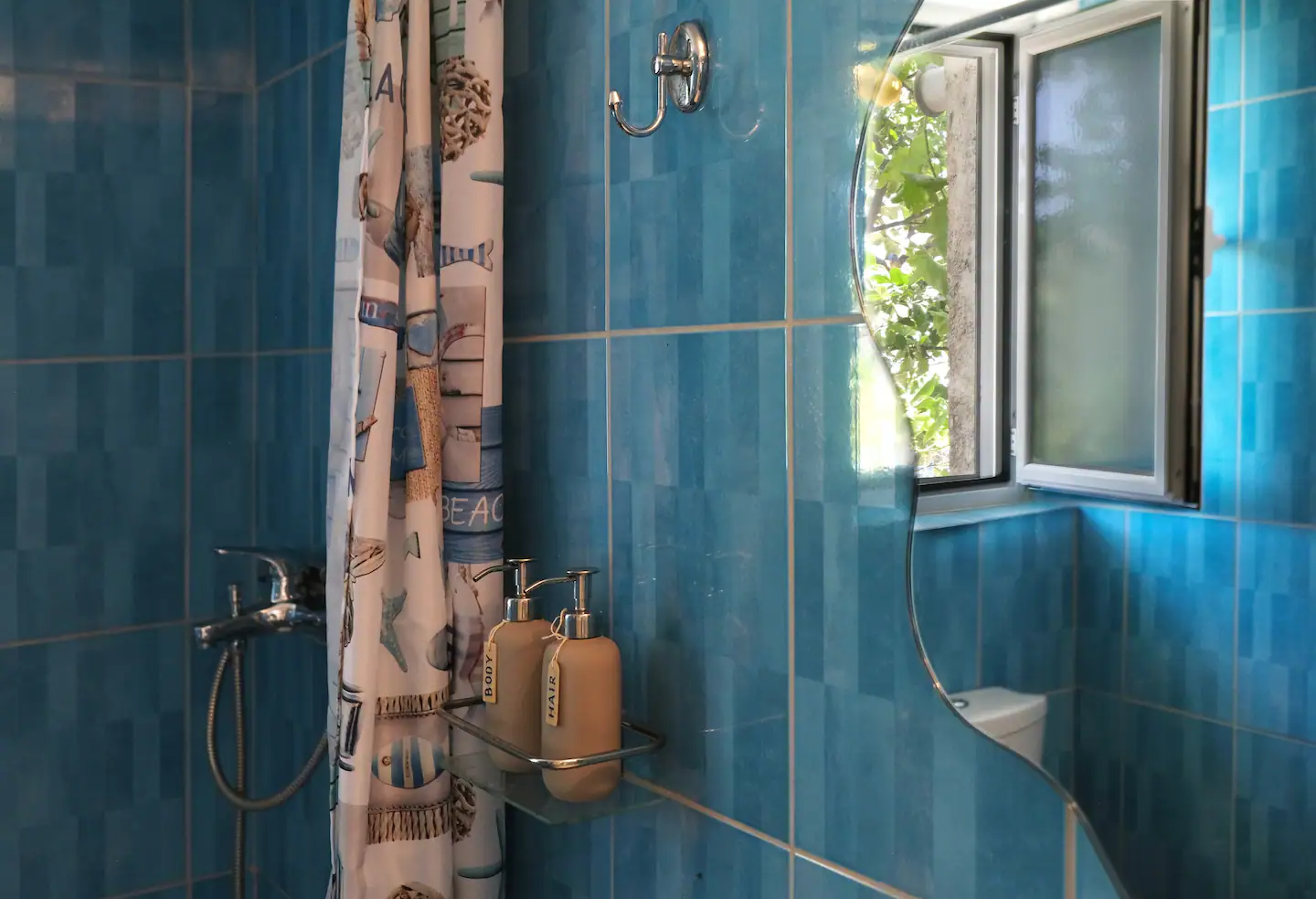 2024_Banana Tree_09bd8825-d648-42e7-bfb6-fb68e90abf88