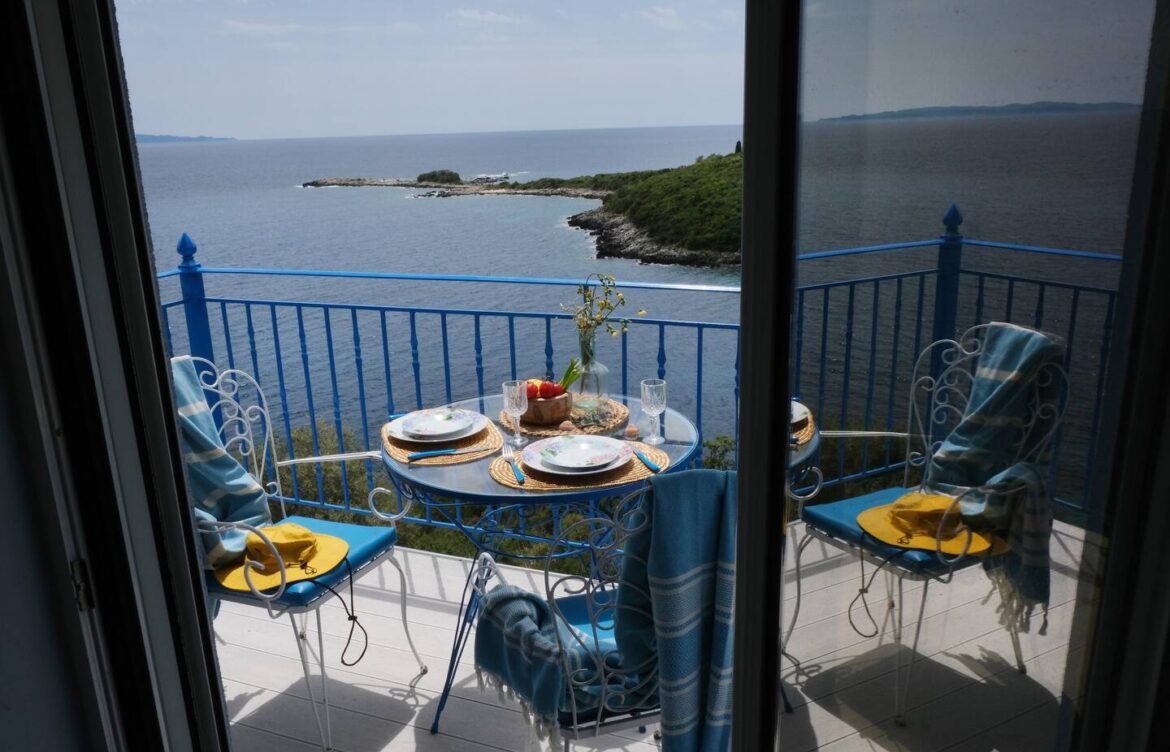 2024_Kassandra Sea View & Private beach Apartment in Sivota_1f3e7bc8-e1ac-476b-a063-3a2e007bdc61