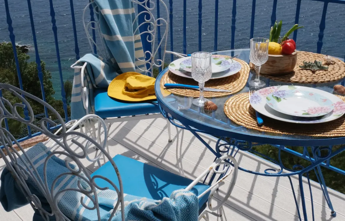 2024_Kassandra Sea View & Private beach Apartment in Sivota_45b1afe6-9c97-49dd-87de-a1bacce32c37